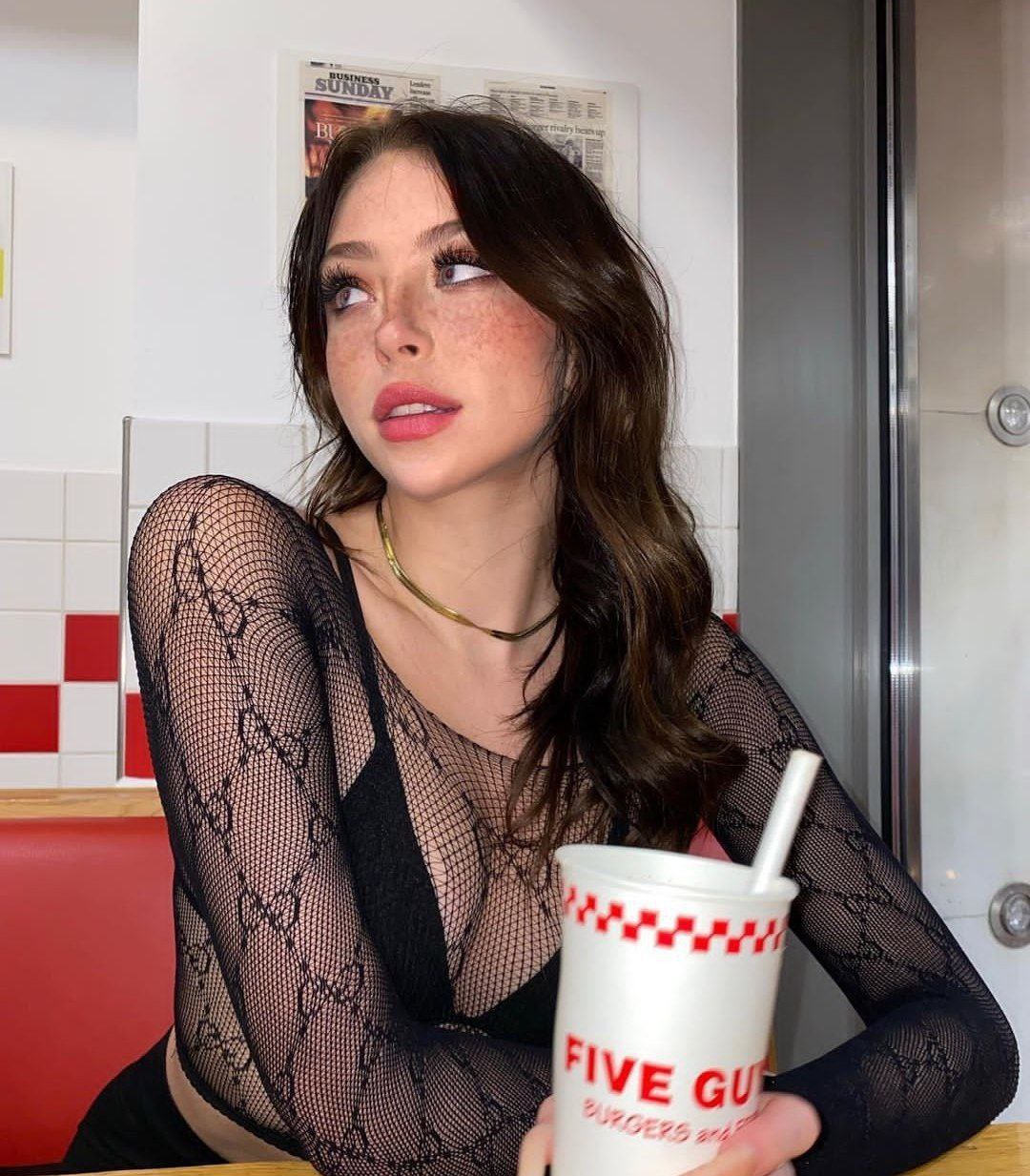 Смотри в комментах 👇 🏻. 