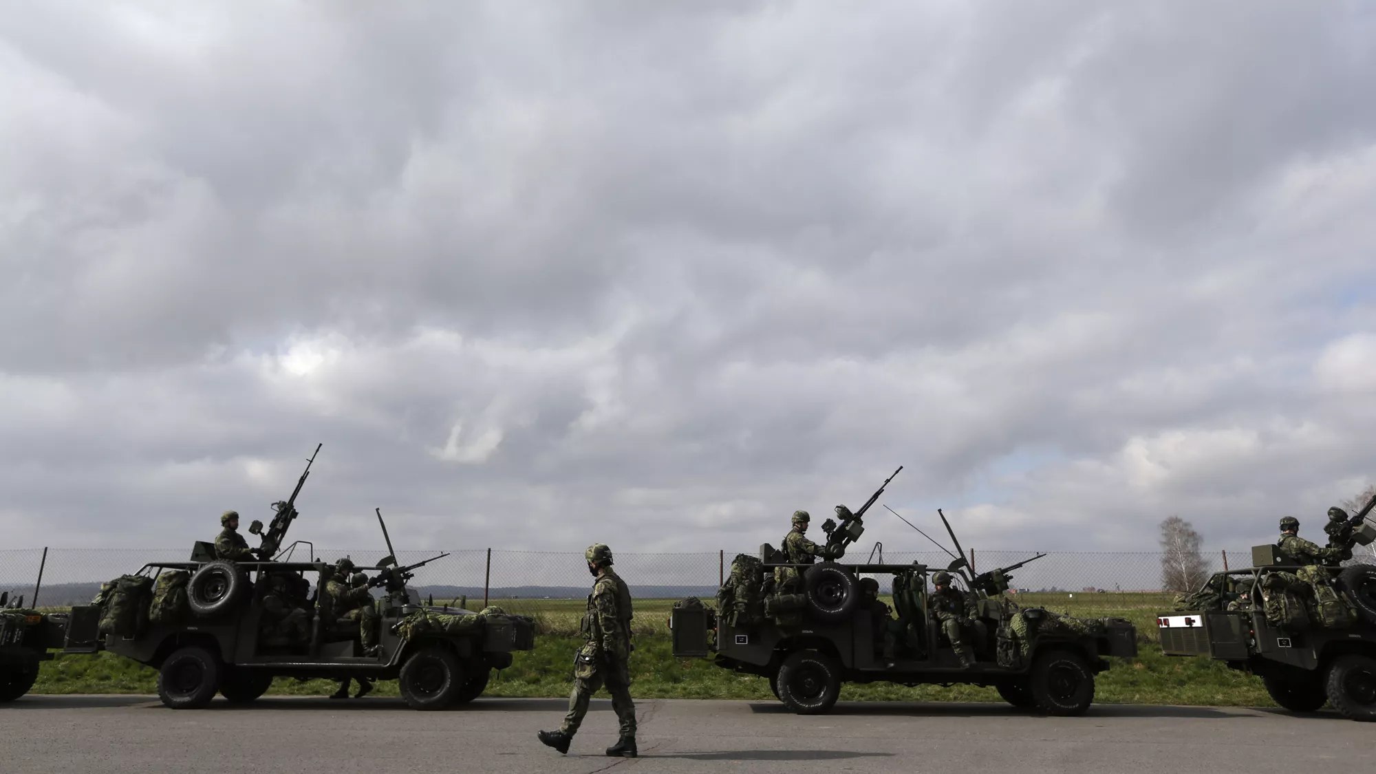 Чехия оптимизирует военное присутствие в НАТО и подготовку бойцов ВСУ